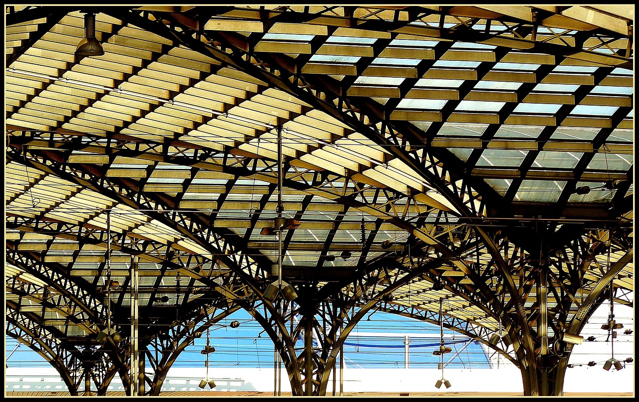 station, station roof, roof, roof construction, steel construction, stole, vault, steel beams, architecture, modern architecture, building, urban, modern, design, glass roof, glass, arcades, window, sheets, supporting pillars, cologne, cologne main station, central station, pier, steel pillars, steel beams, steel beams, steel beams, steel beams, steel beams